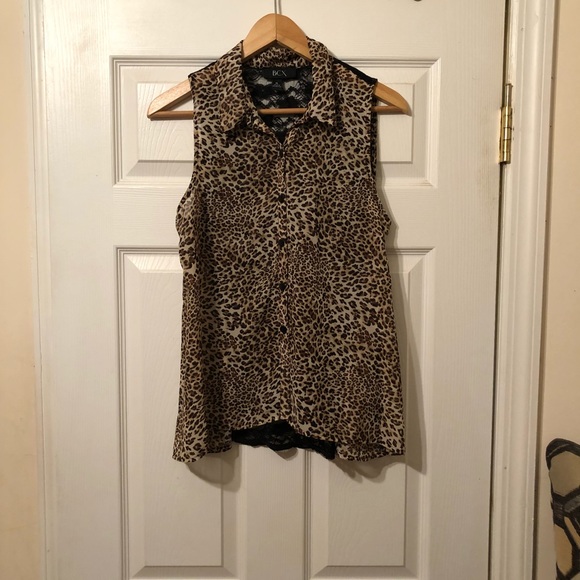 Animal print and lace blouse - Picture 4 of 6